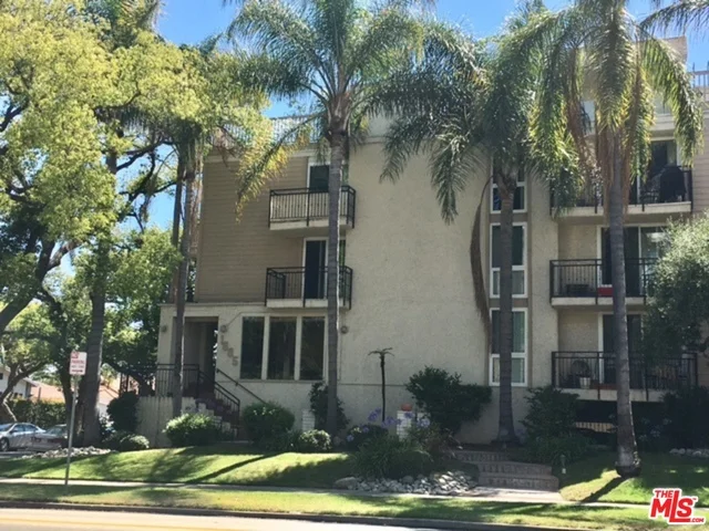 1885 Veteran #206, Los Angeles, CA 90025