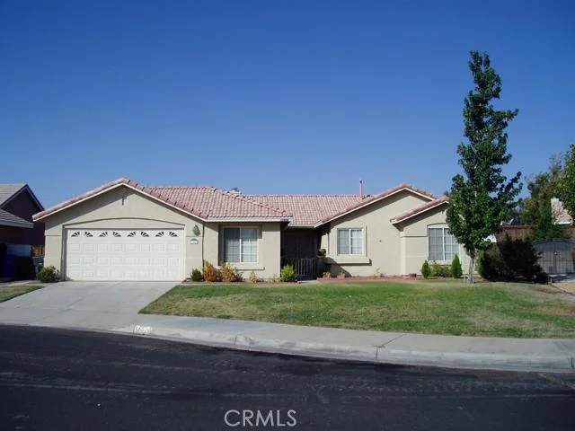 12426 Del Amo, Victorville, CA 92392