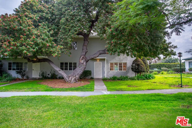 5144 Village, Los Angeles, CA 90016