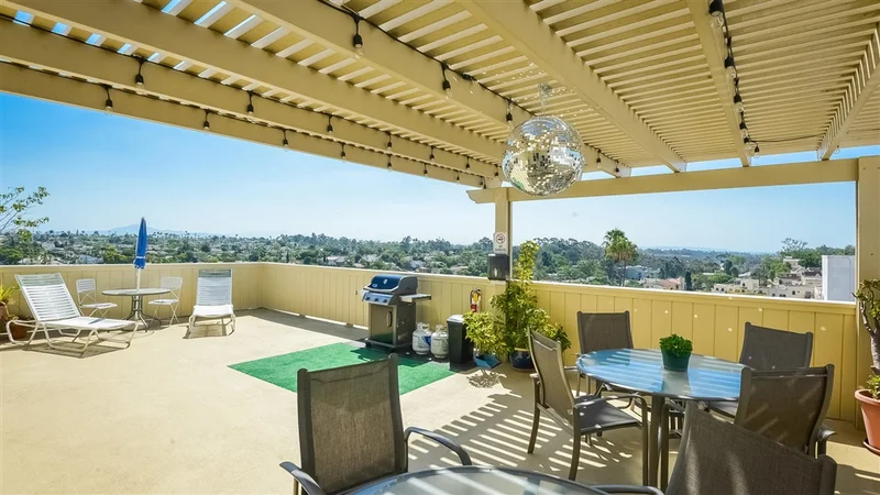 1907 Robinson Ave #107, San Diego, CA 92104
