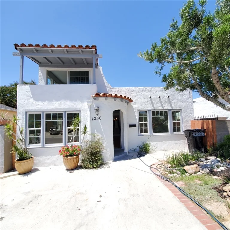 4256 Menlo Ave, San Diego, CA 92115