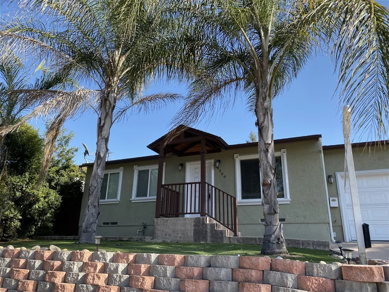 4309 Harbinson, La Mesa, CA 91942