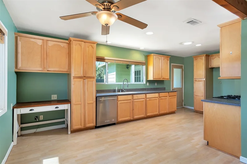 5234 5th Street, Fallbrook, CA 92028