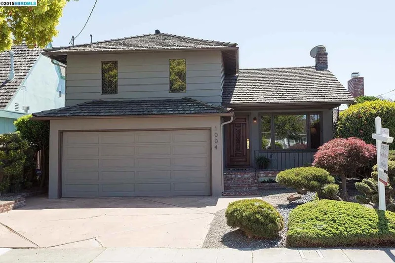 1004 Peach St, Alameda, CA 94501