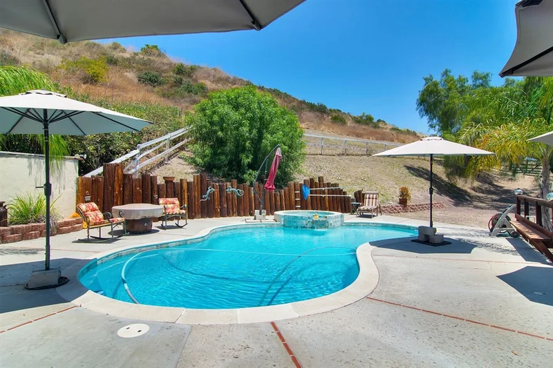 11394 Crazy Horse, Lakeside, CA 92040