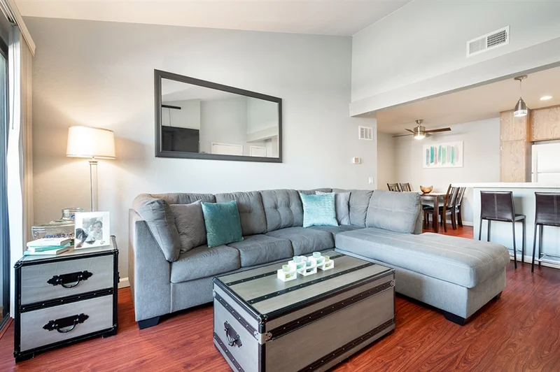 9130 Gramercy Dr #404, San Diego, CA 92123