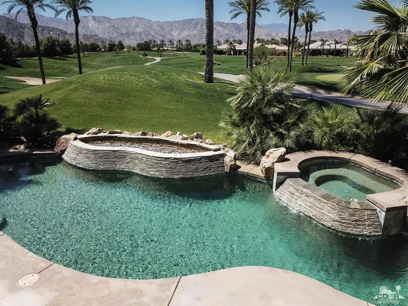 51725 Via Sorrento, La Quinta, CA 92253