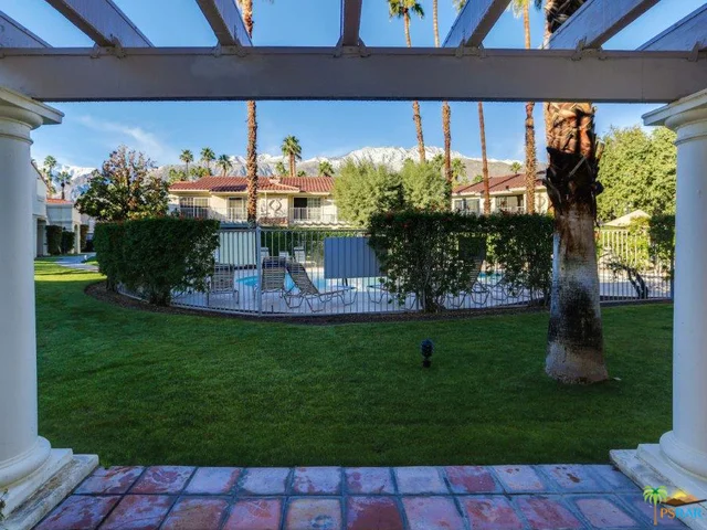 2701 Mesquite #R81, Palm Springs, CA 92264