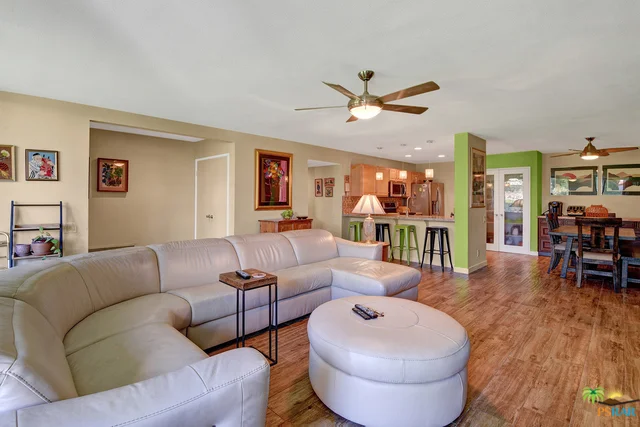 2544 Whitewater Club #B, Palm Springs, CA 92262