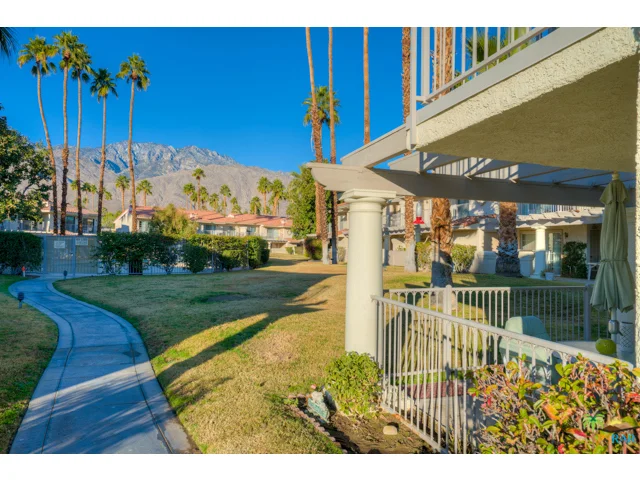 2701 Mesquite #W113, Palm Springs, CA 92264