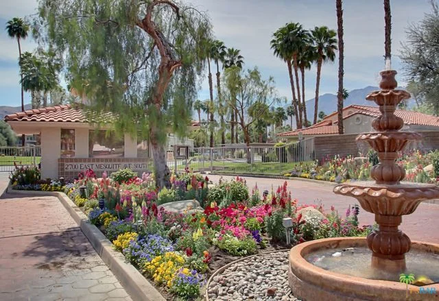 2700 Mesquite #E28, Palm Springs, CA 92264