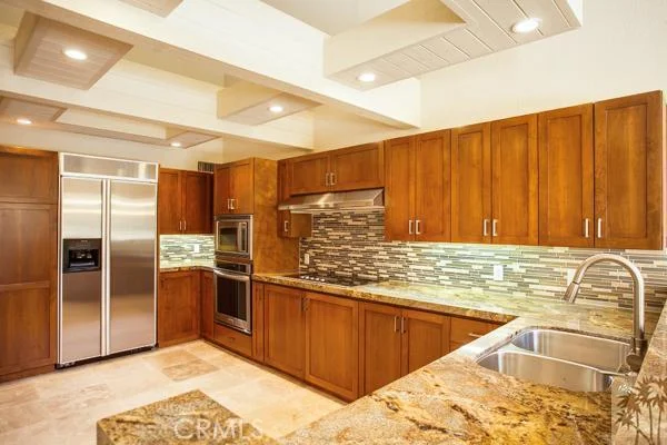 3 Kavenish, Rancho Mirage, CA 92270
