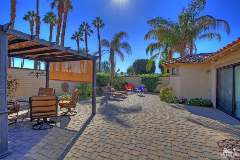458 Sierra Madre, Palm Desert, CA 92260