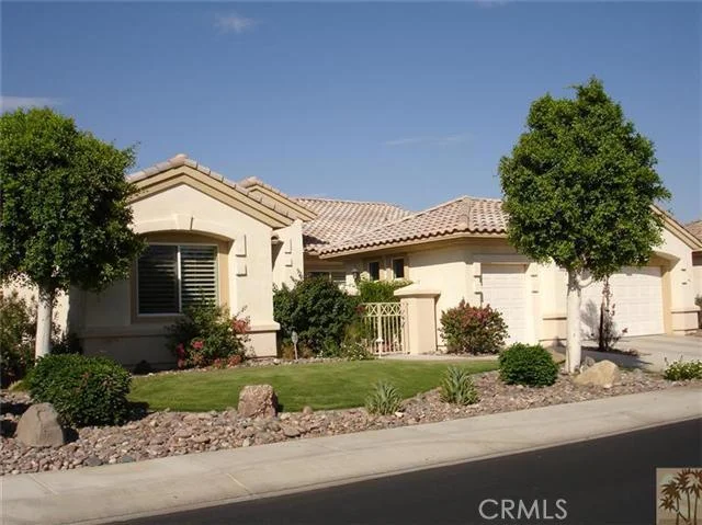 78516 Valley Vista Ave., Palm Desert, CA 92211