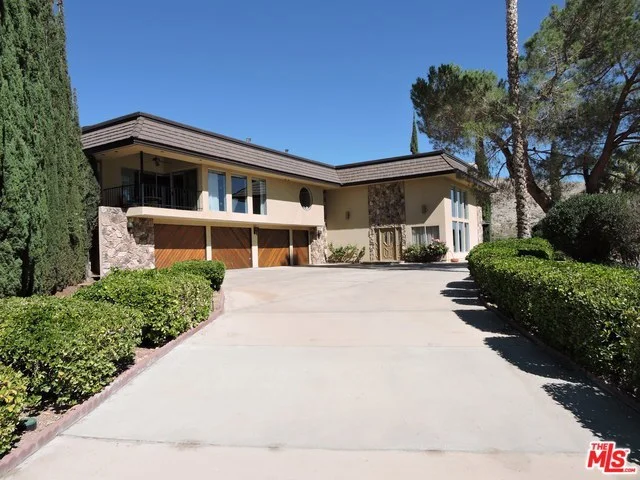 55056 Country Club, Yucca Valley, CA 92284