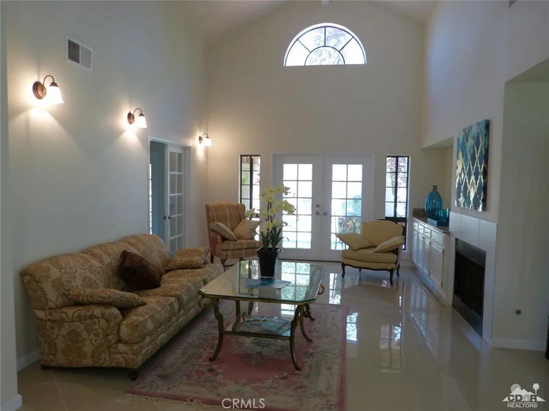 117 Sarona, Palm Desert, CA 92211