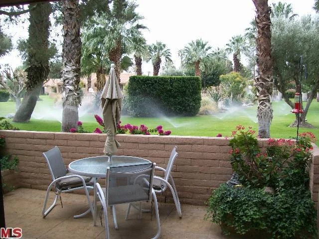 2561 Whitewater Club #C, Palm Springs, CA 92262