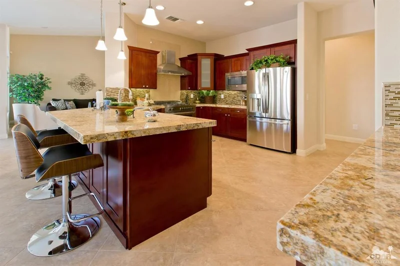 78084 Larbrook, Palm Desert, CA 92211