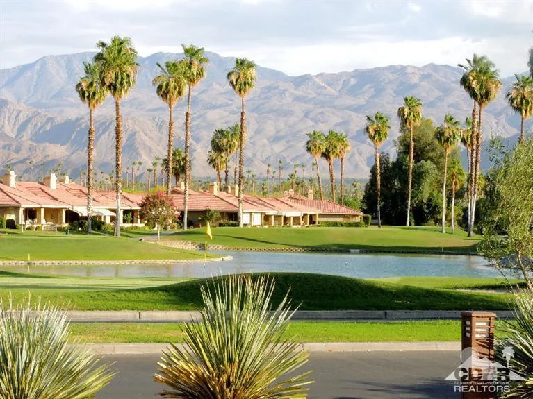 102 Presidio Pl., Palm Desert, CA 92260
