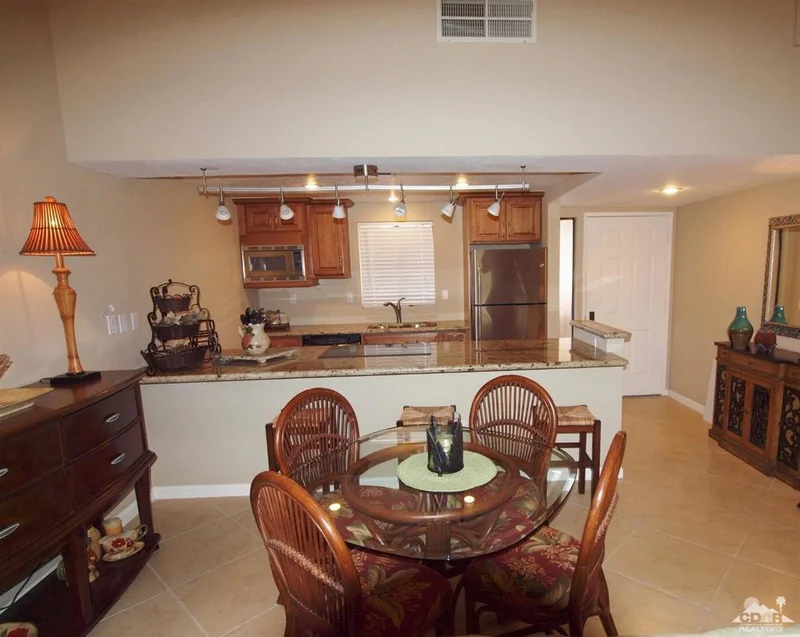 41446 Inverness #11-14, Palm Desert, CA 92211