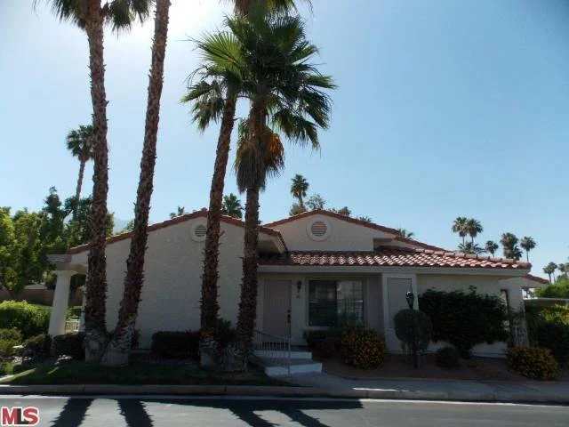 2701 Mesquite #M55, Palm Springs, CA 92264