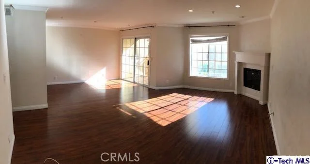 1131 Campbell #208, Glendale, CA 91207