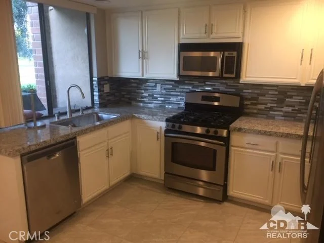 302 Villena, Palm Desert, CA 92260