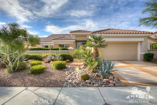 78271 Hollister, Palm Desert, CA 92211