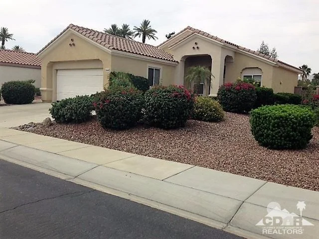 78182 Vinewood, Palm Desert, CA 92211