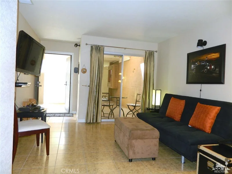 550 Villa Court #108, Palm Springs, CA 92262