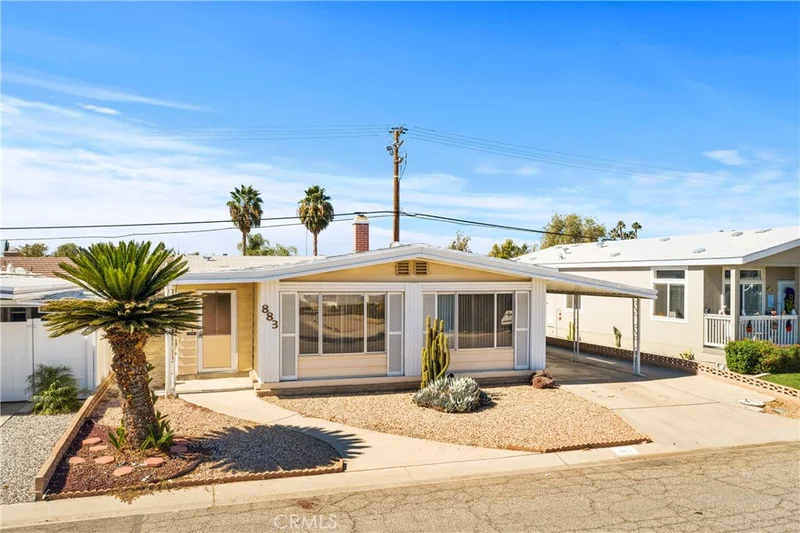 883 Santa Teresa, Hemet, CA 92545