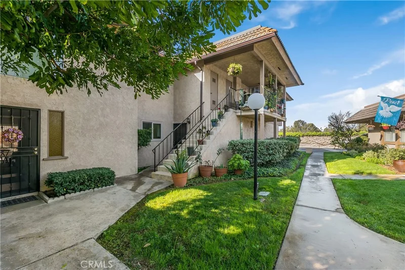 1164 Las Lomas #C, La Habra, CA 90631