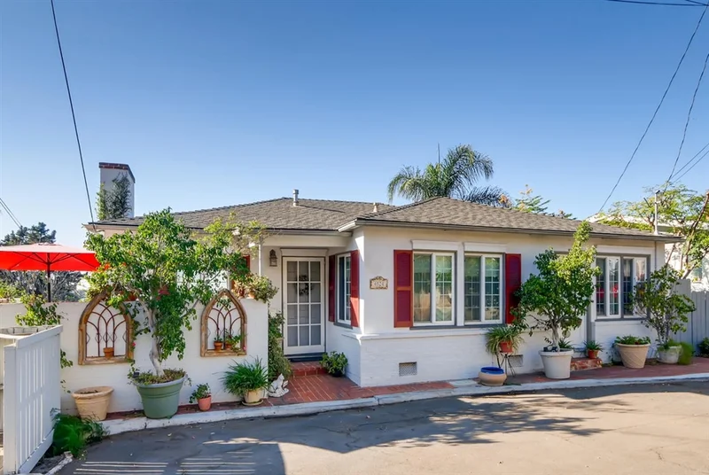4524 Westview Dr, La Mesa, CA 91941