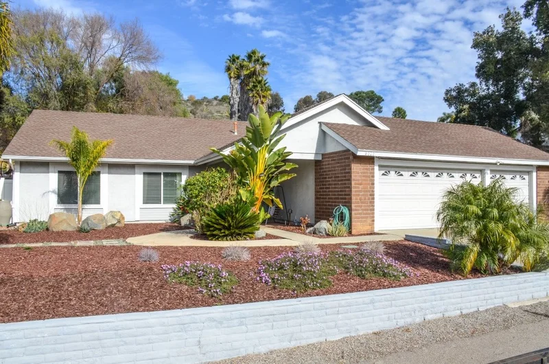 9121 Northcote Rd, Santee, CA 92071