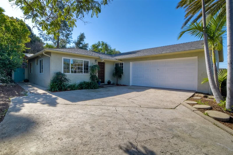 7893 Grape St., La Mesa, CA 91941