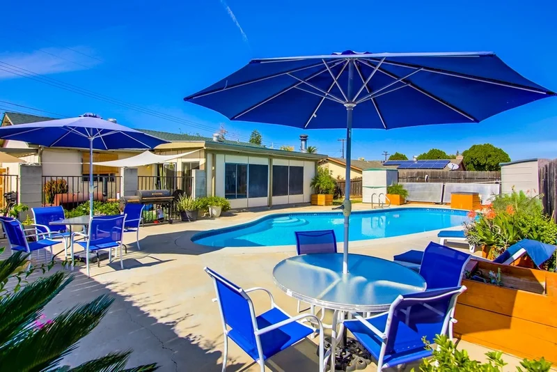 8609 Matterhorn Dr, Santee, CA 92071