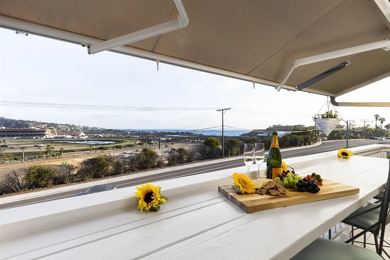 227 Turf View Dr., Solana Beach, CA 92075