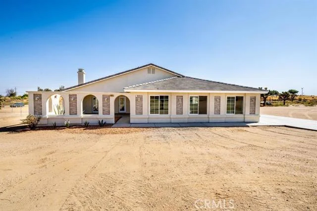 11325 Cactus, Phelan, CA 92371