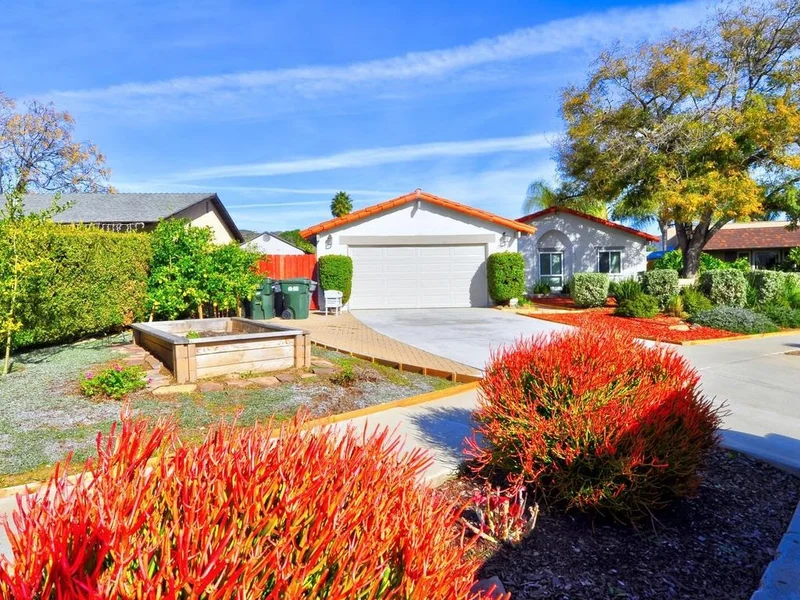 2271 Jefferson Ave, Escondido, CA 92027