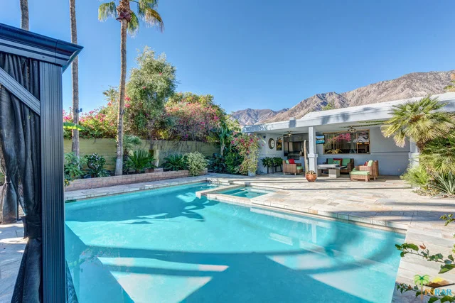 1006 Andreas Palms, Palm Springs, CA 92264