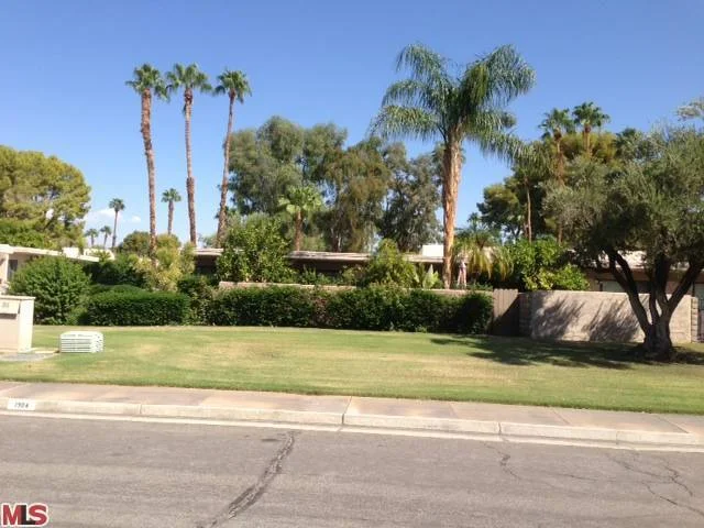 1904 Chia, Palm Springs, CA 92262