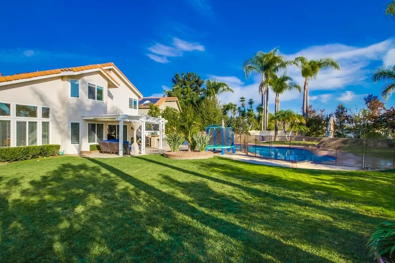 11625 Via Tavito, San Diego, CA 92128