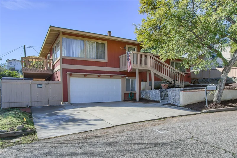 8869 Greenview Pl, Spring Valley, CA 91977