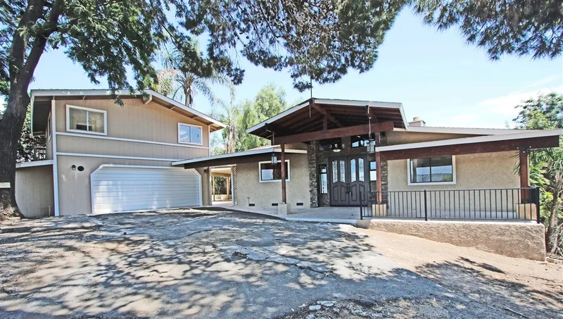 1158 Hubbard Ave, Escondido, CA 92027