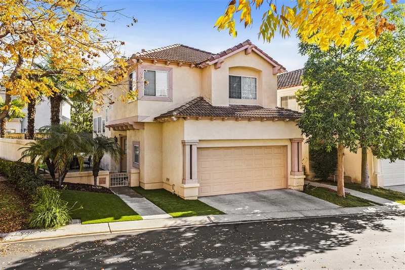 2250 Tall Pines Dr, Chula Vista, CA 91915
