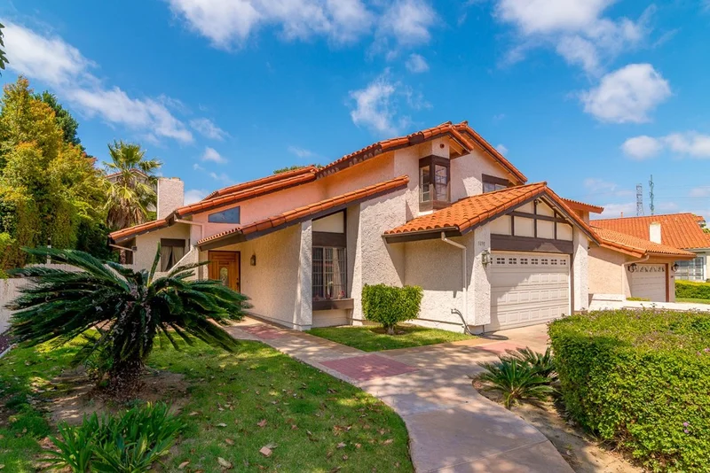 5090 Via Cinta, San Diego, CA 92122
