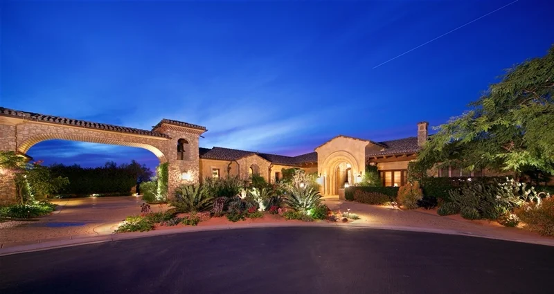 18486 Via Candela, Rancho Santa Fe, CA 92091