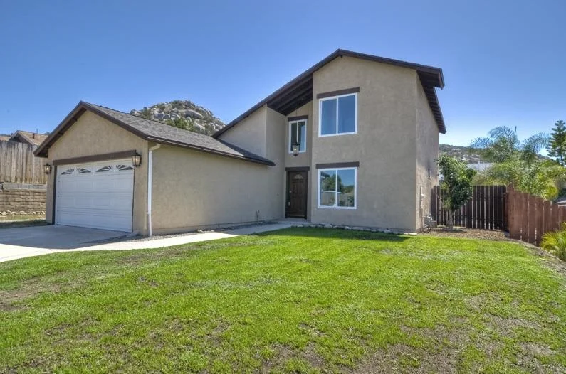 10337 Escadera Drive, Lakeside, CA 92040