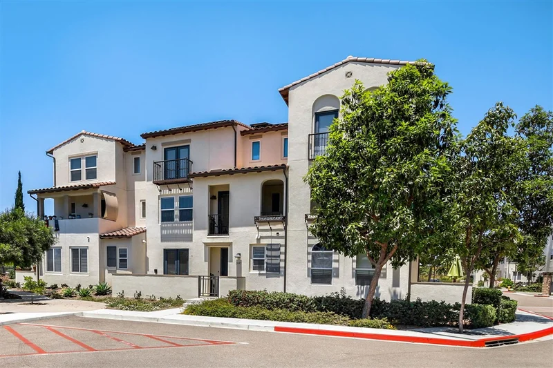 1845 Cliff Swallow Ln, Carlsbad, CA 92011