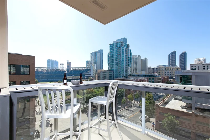 427 9th Ave #503, San Diego, CA 92101